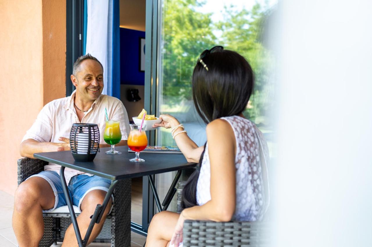 Logis Hotel & Spa Dejeunez Sous L'Arbre Rousset  Zewnętrze zdjęcie