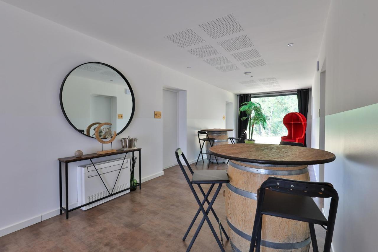Logis Hotel & Spa Dejeunez Sous L'Arbre Rousset  Zewnętrze zdjęcie