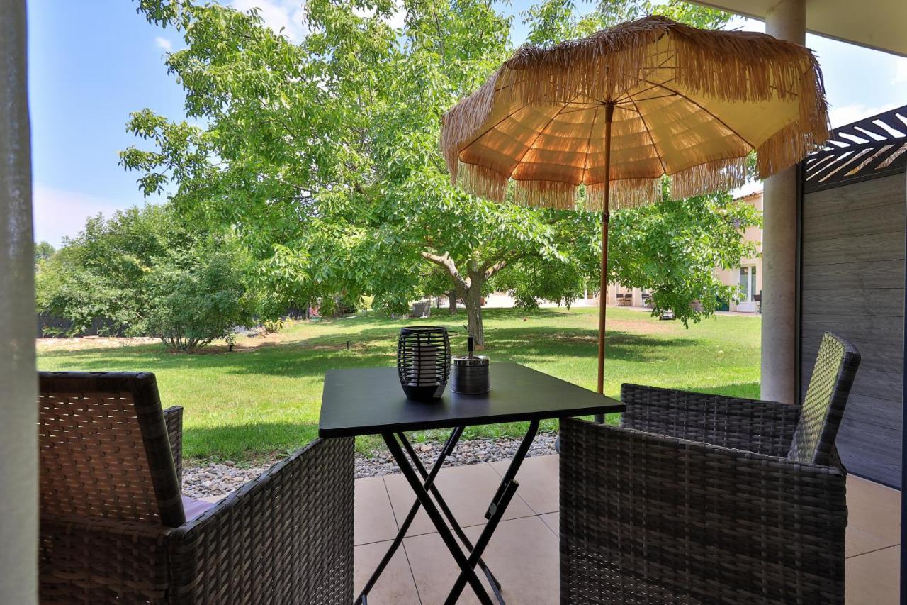 Logis Hotel & Spa Dejeunez Sous L'Arbre Rousset  Zewnętrze zdjęcie