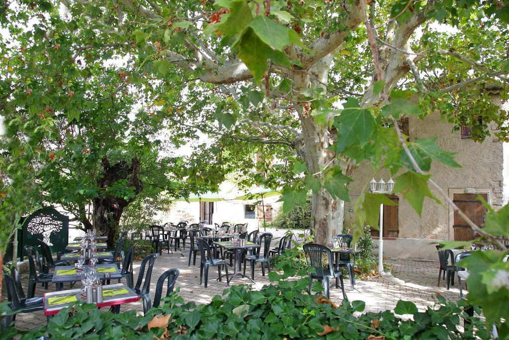 Logis Hotel & Spa Dejeunez Sous L'Arbre Rousset  Zewnętrze zdjęcie
